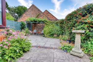 Photo 18- click for photo gallery